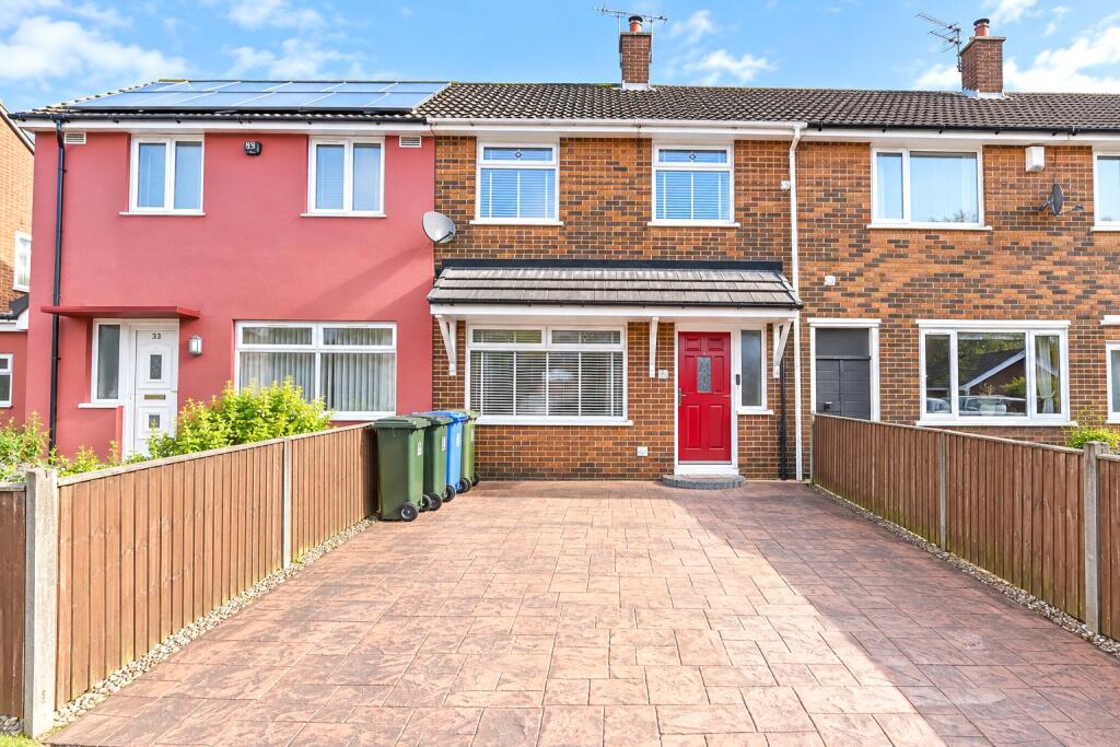 2-bed terraced on Birch Crescent, Newhey, Rochdale, Greater Manchester, OL16, £200,000