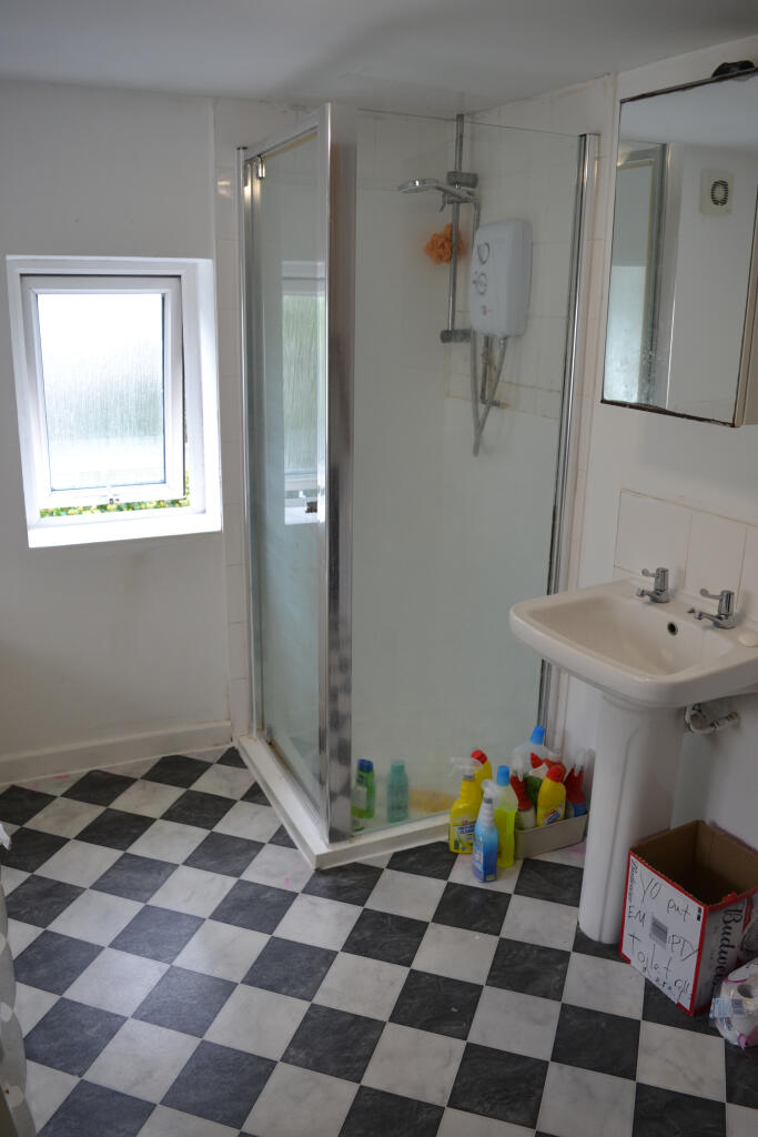 4 bedroom terraced house for rent