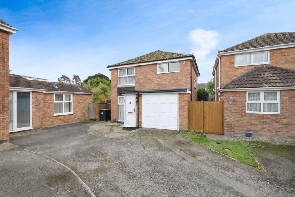 Main image of property: Selsey Close, Hayling Island, Hampshire, PO11