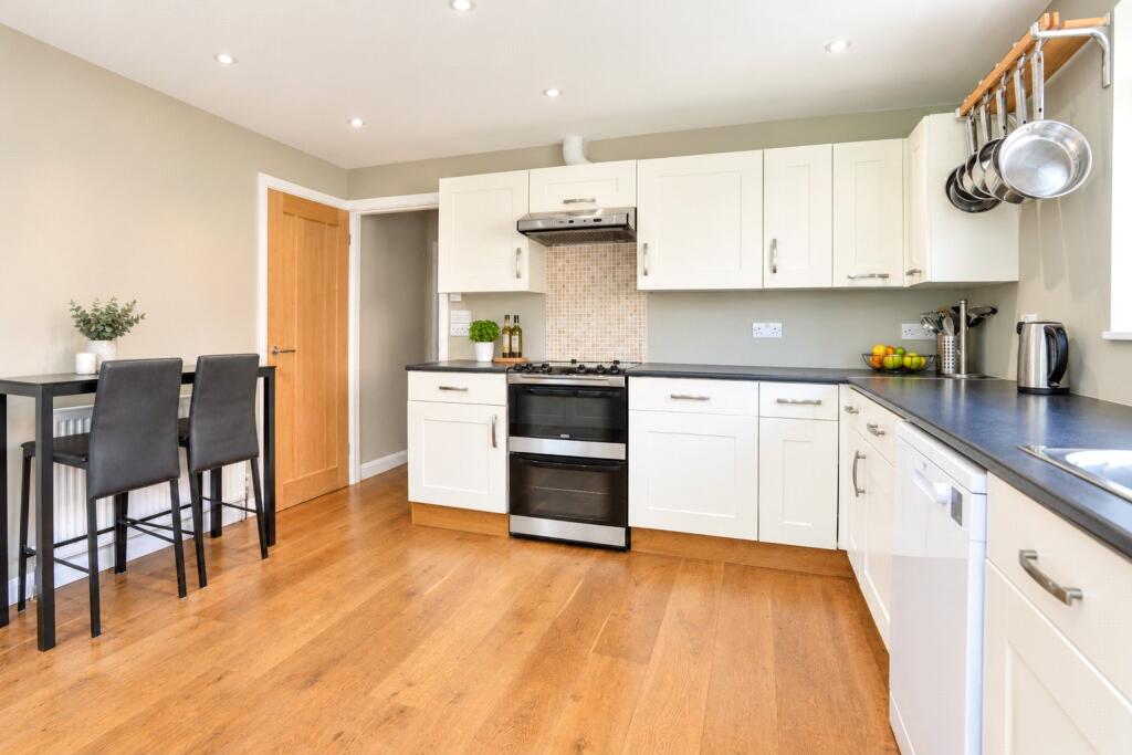 House in Salisbury - View 5