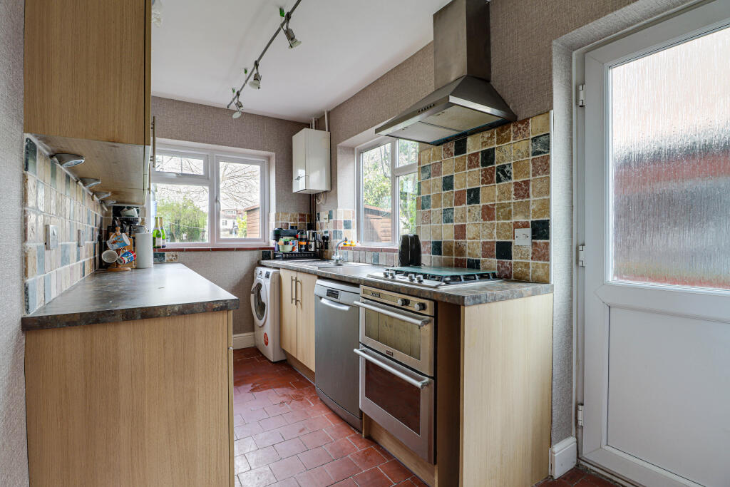 Additional image 12 of Pondfield Crescent, St Albans, AL4