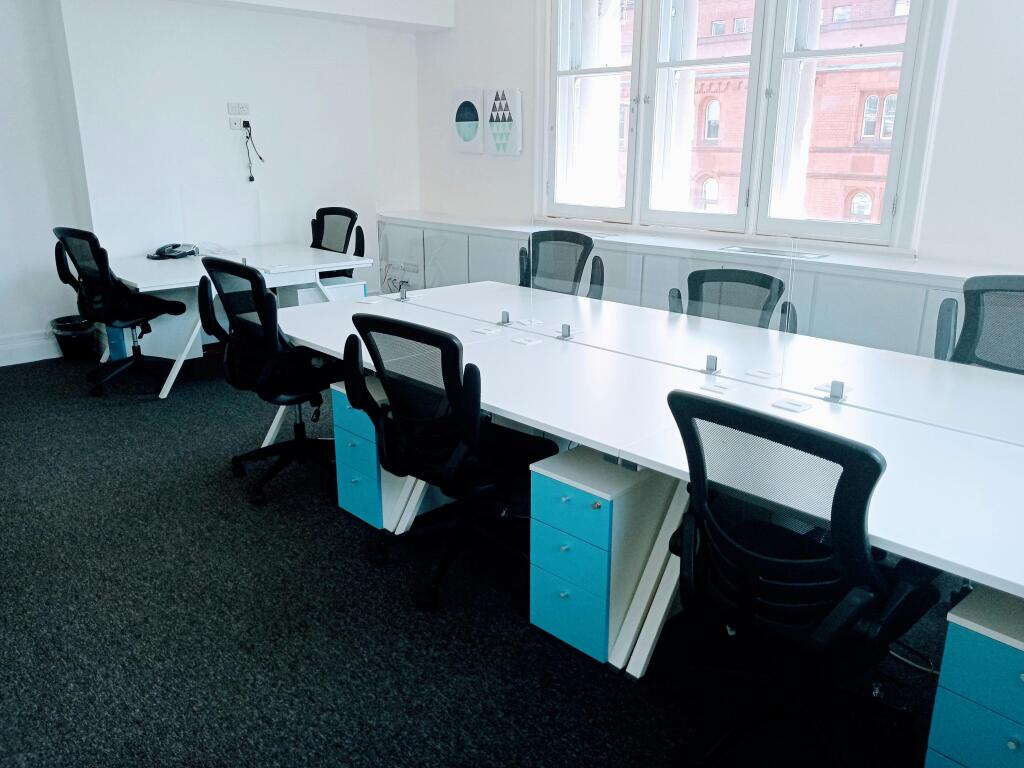 Suite 21 2.jpg