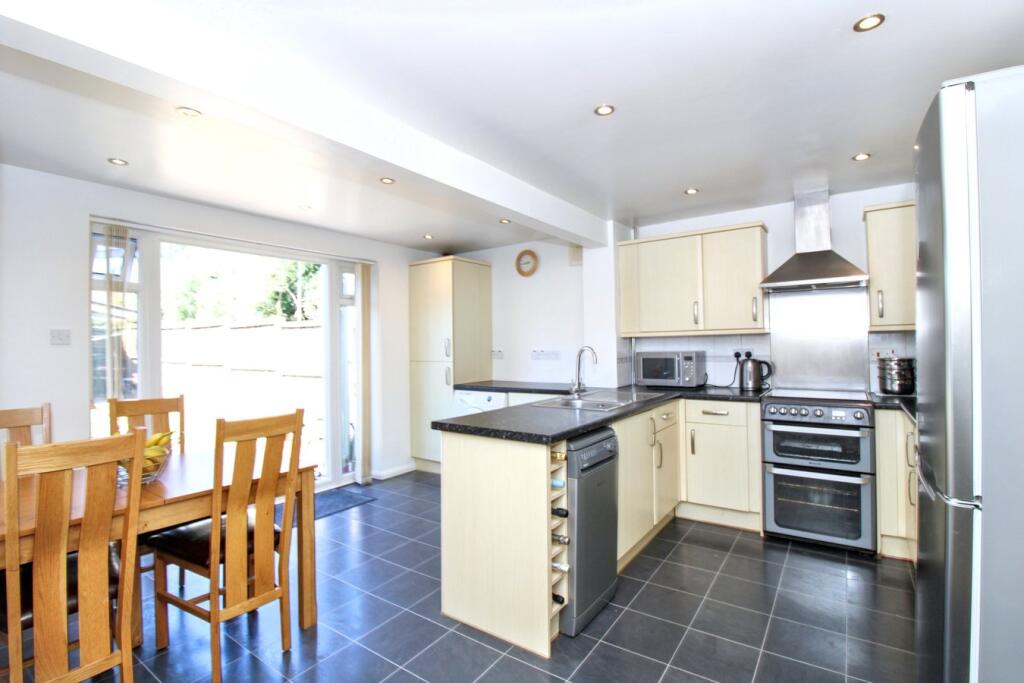Main image of property: Parishes Mead, Stevenage, SG2