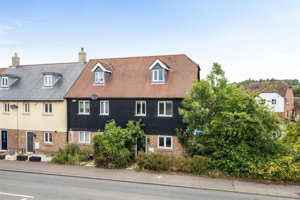 Main image of property: Ashford Road, Harrietsham