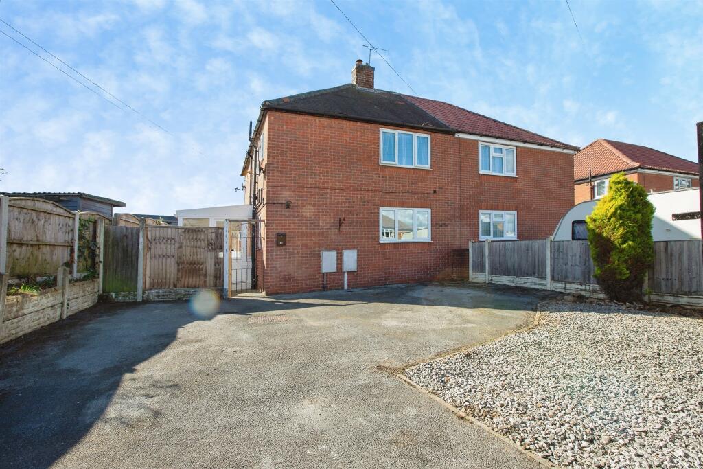 2-bed semi-detached on Kingsley Crescent, Stonebroom, Alfreton, £145,000