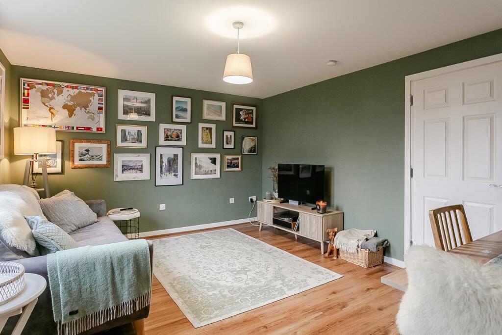 Burnbrae Terrace, Bonnyrigg, EH19 photo 3