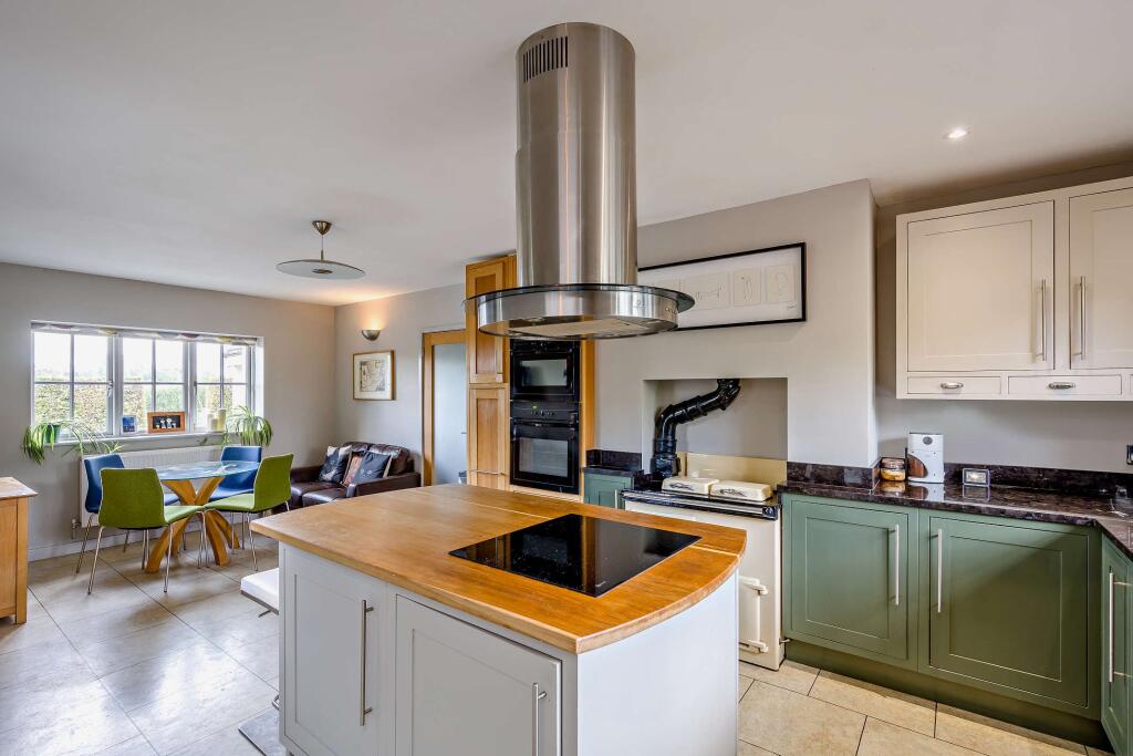 House in Chelmsford, Great and Little Leighs - View 4