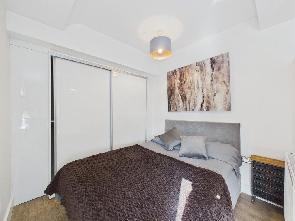 Apartment in Chester - View 5