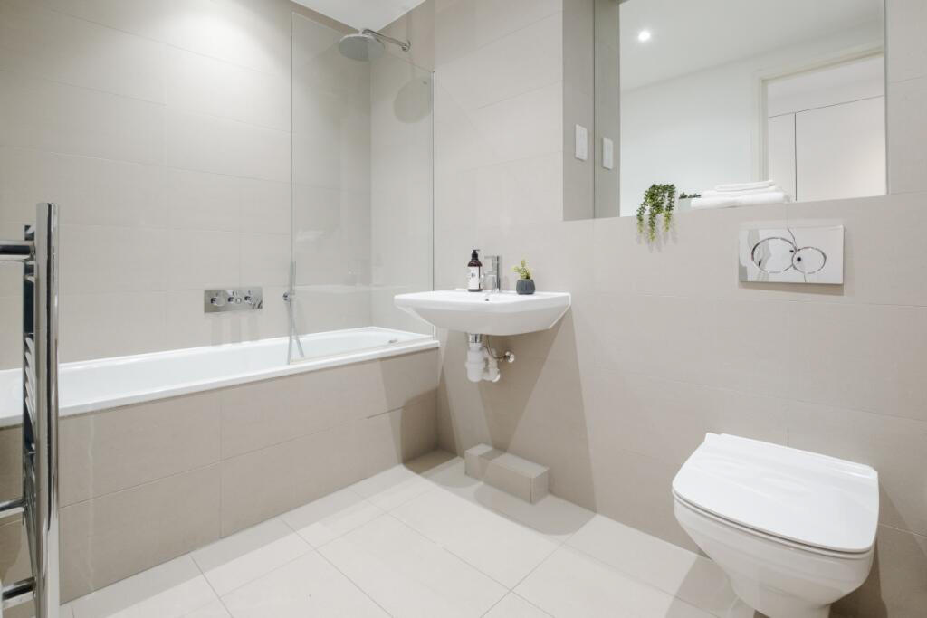 Apartment in London - More