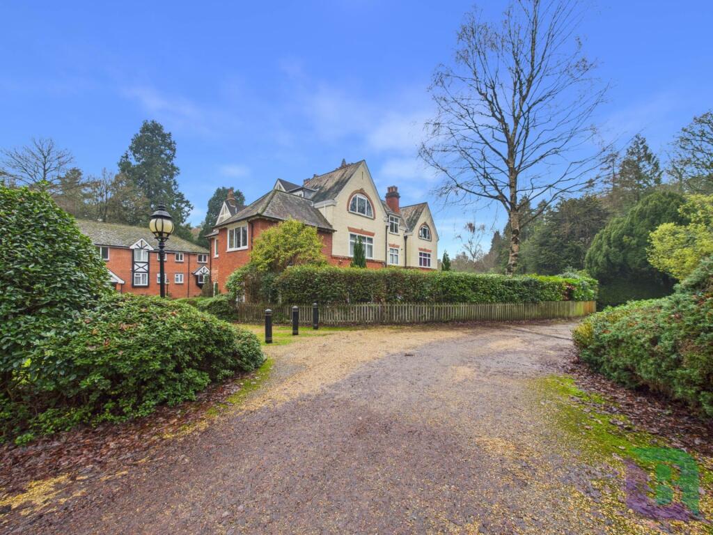 Main image of property: The Knoll, Aspley Heath, Milton Keynes