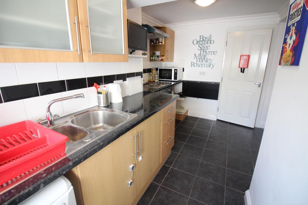 House in Cardiff, Plasnewydd, Roath - View 3