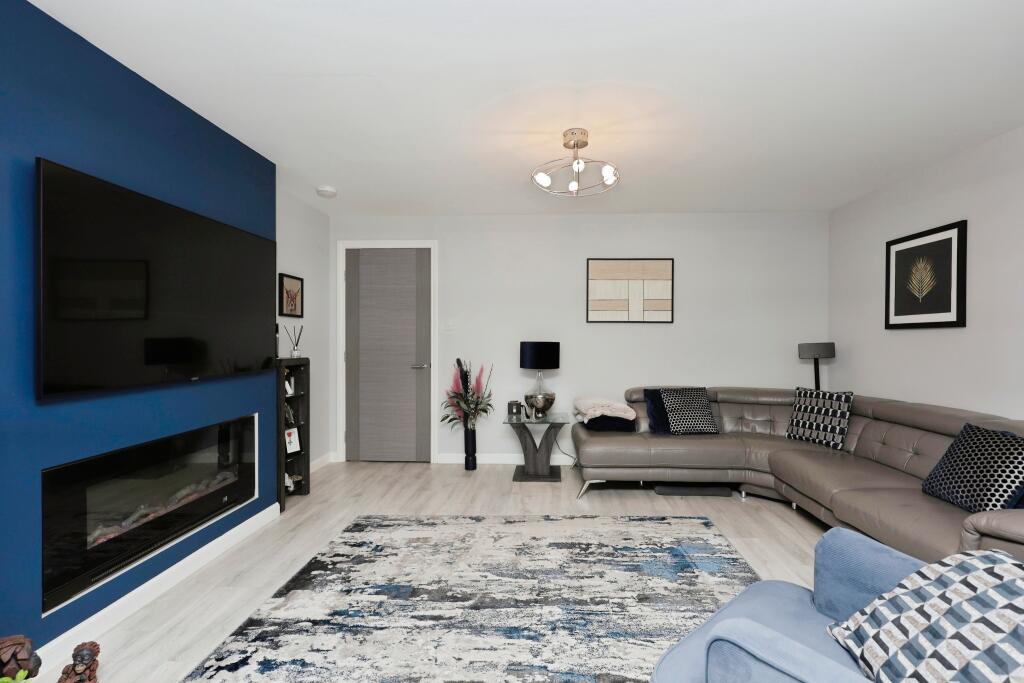 House in Dunfermline, Fife - View 5