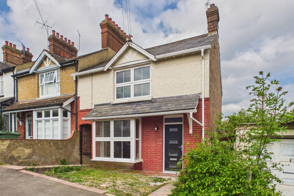 Main image of property: High Ridge Road, Hemel Hempstead, HP3