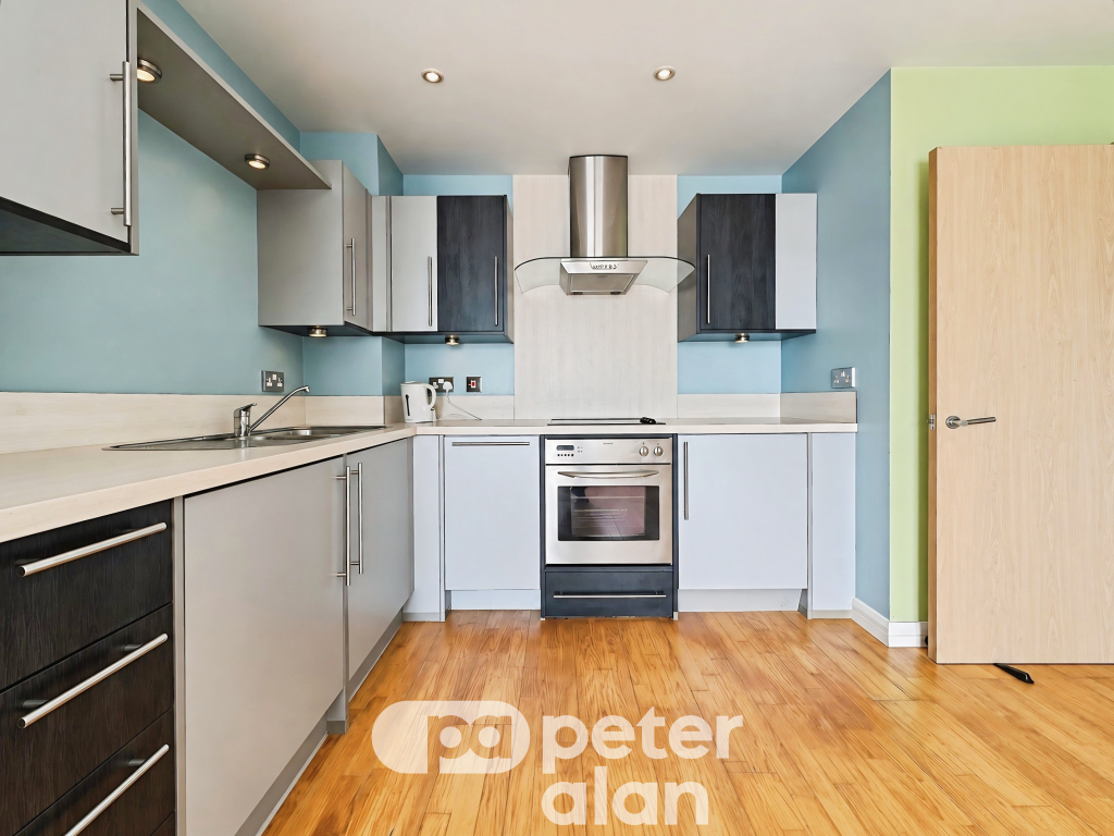 Apartment in Cardiff, Castle - View 5