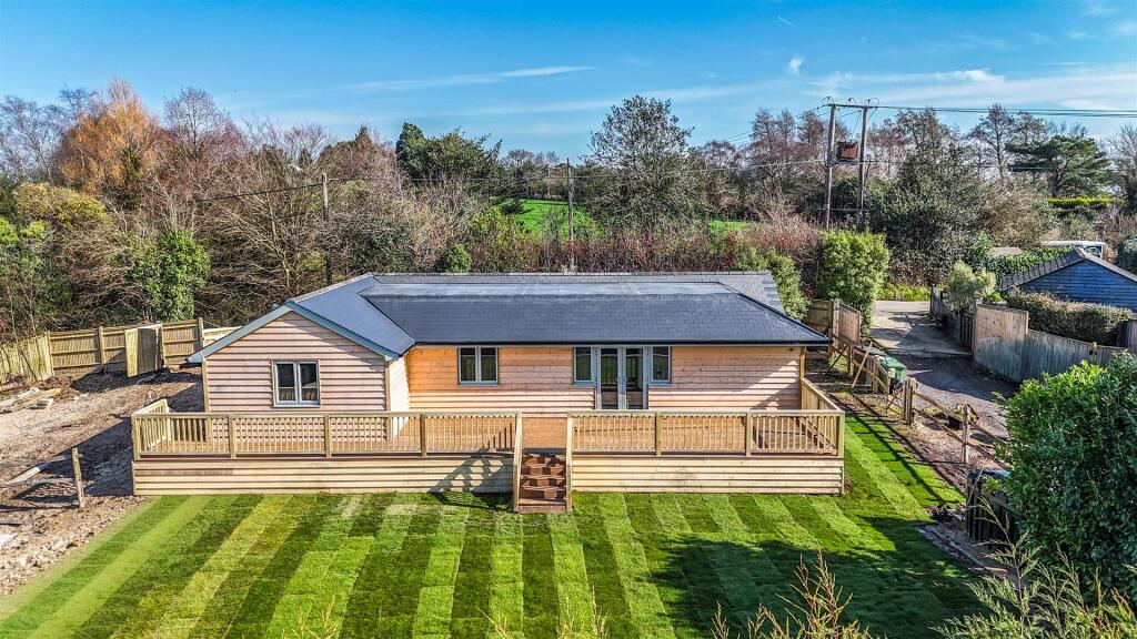 Main image of property: Punnetts Town, Heathfield TN21 9DT