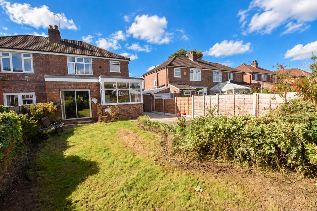 Guildford Road, Davyhulme, Manchester, M41 0SD photo 4
