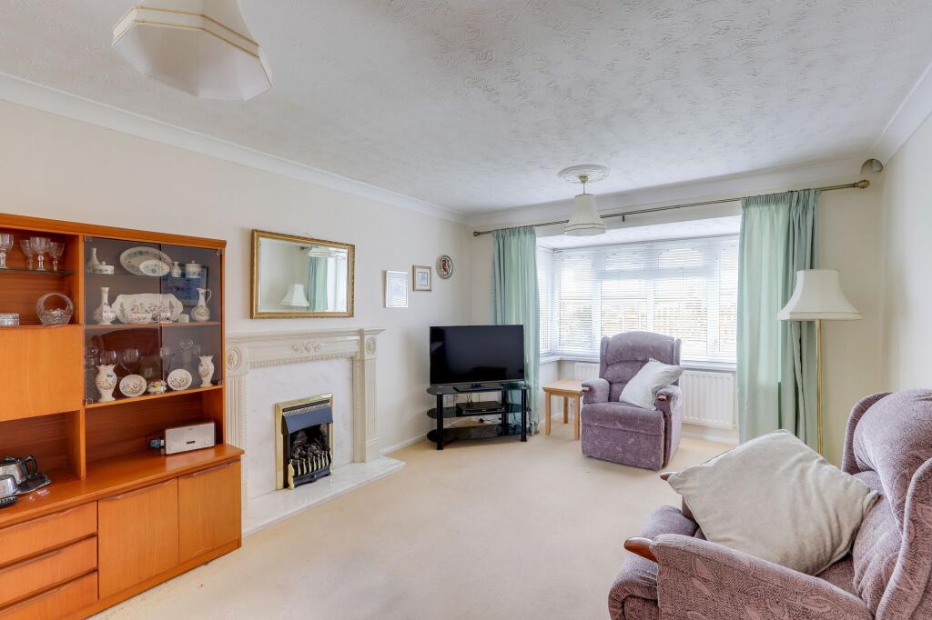 Fearnleigh Drive, Nottingham, NG6 image 3