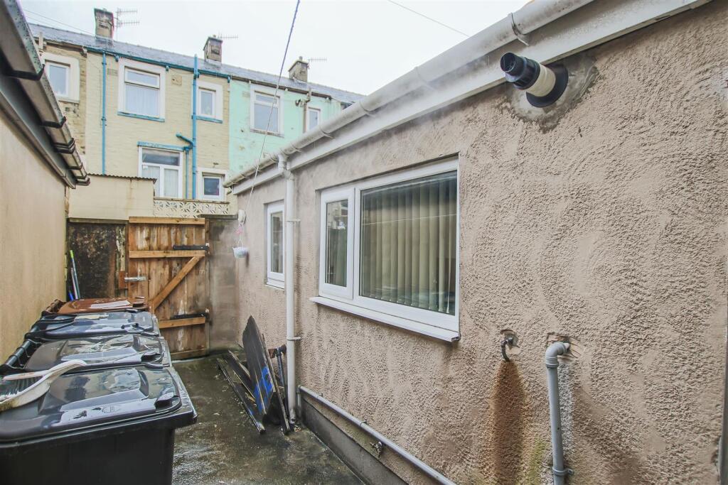 Additional image 11 of Leeds Road, Nelson