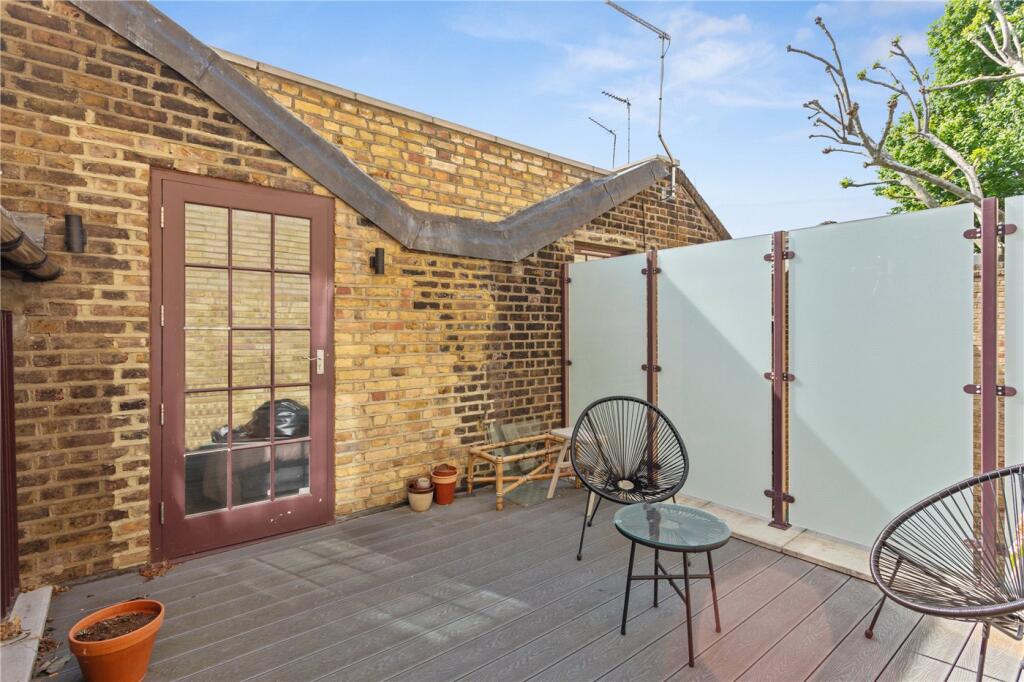Main image of property: Commercial Street, London, E1