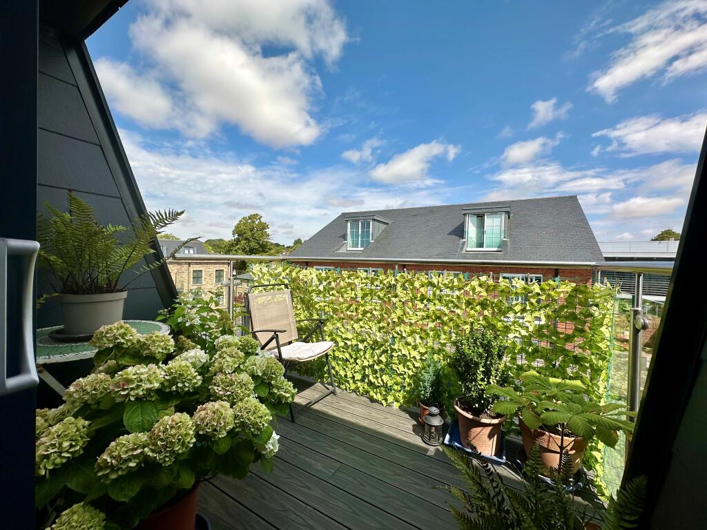 Apartment in Salisbury, Wiltshire - View 4