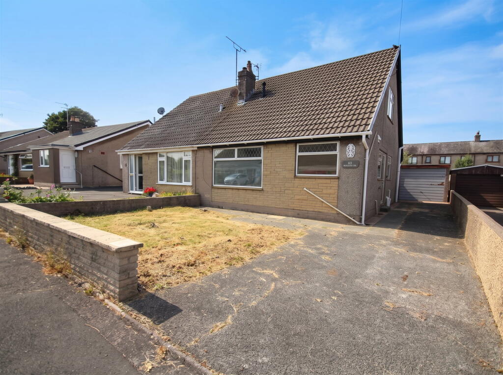 3-bed semi-detached on Bigland Drive, Ulverston, Cumbria, LA12 9PD, £250,000
