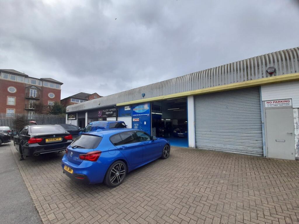 Main image of property: Unit 13, Longbridge Industrial Park, Southampton, SO14 3FL