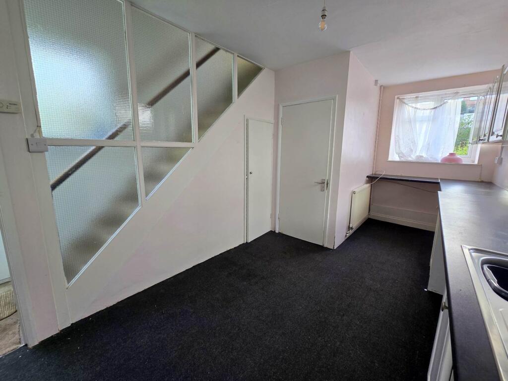 79, Abbotsham Road, Bideford photo 3