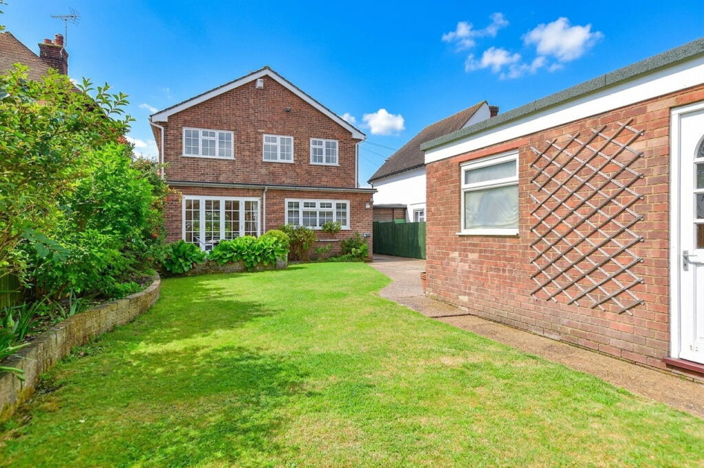 House in Canterbury - View 4