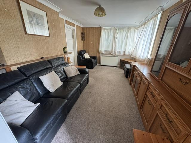 House in Gloucester - View 4