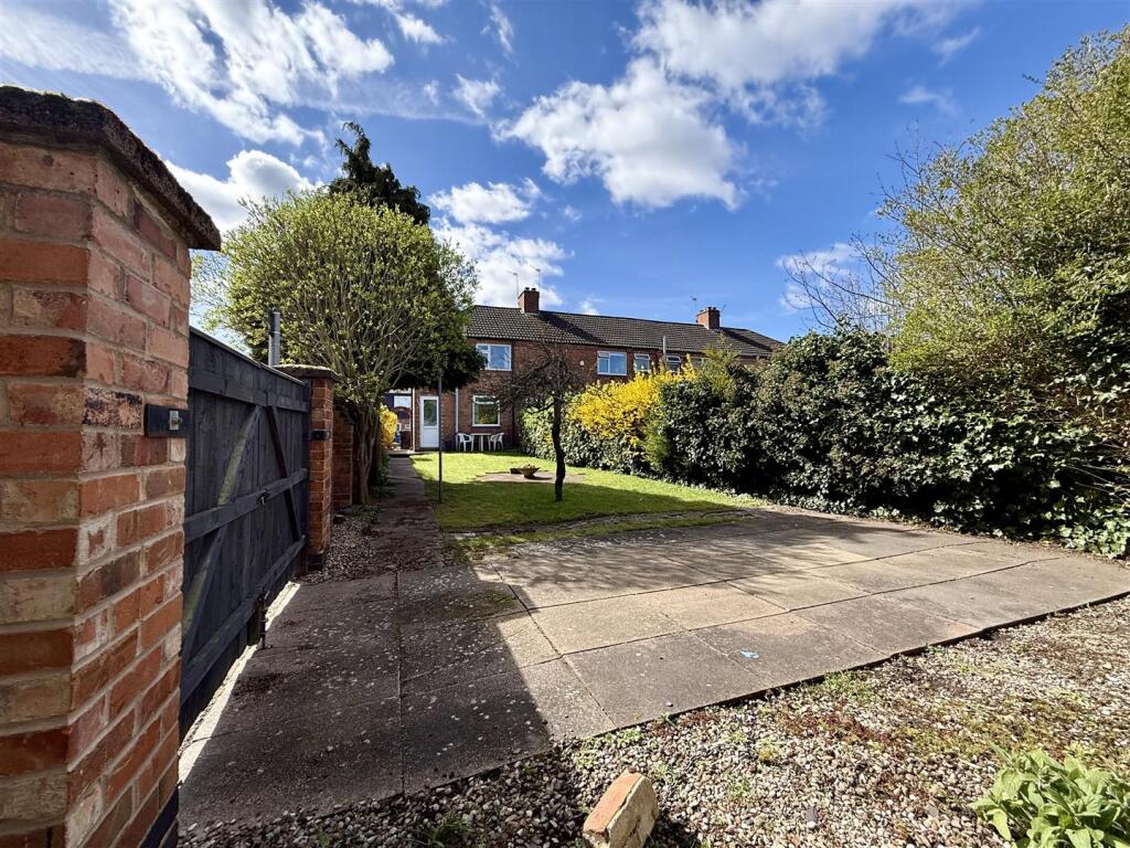 House in Charnwood, Shelthorpe - View 3