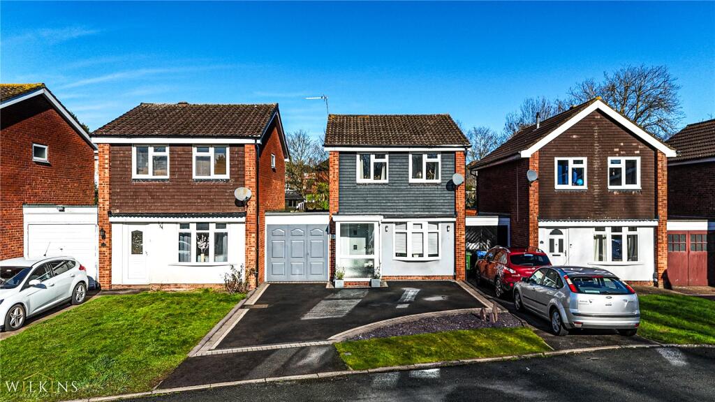 Parkfield Close, Tamworth, Staffordshire, B77