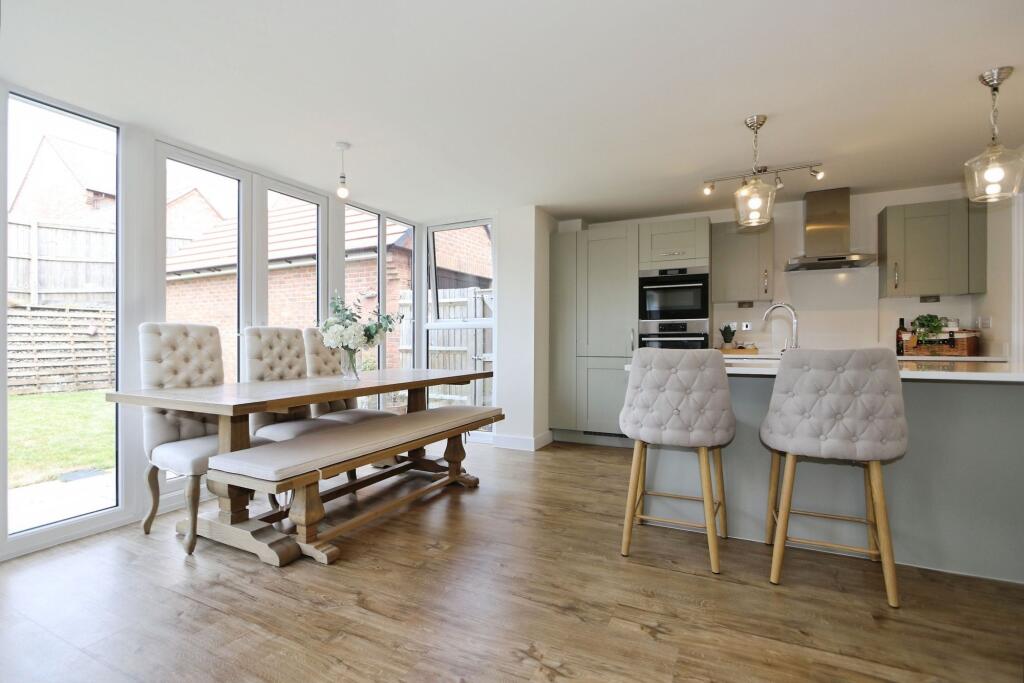 School Lane, Ashby-De-La-Zouch, LE65 photo 3
