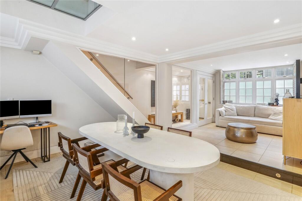 House in London - View 2