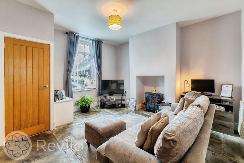 Edenfield Road, Rochdale, OL11 photo 4