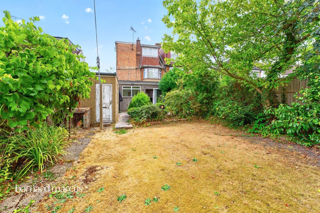 House in Enfield - View 4