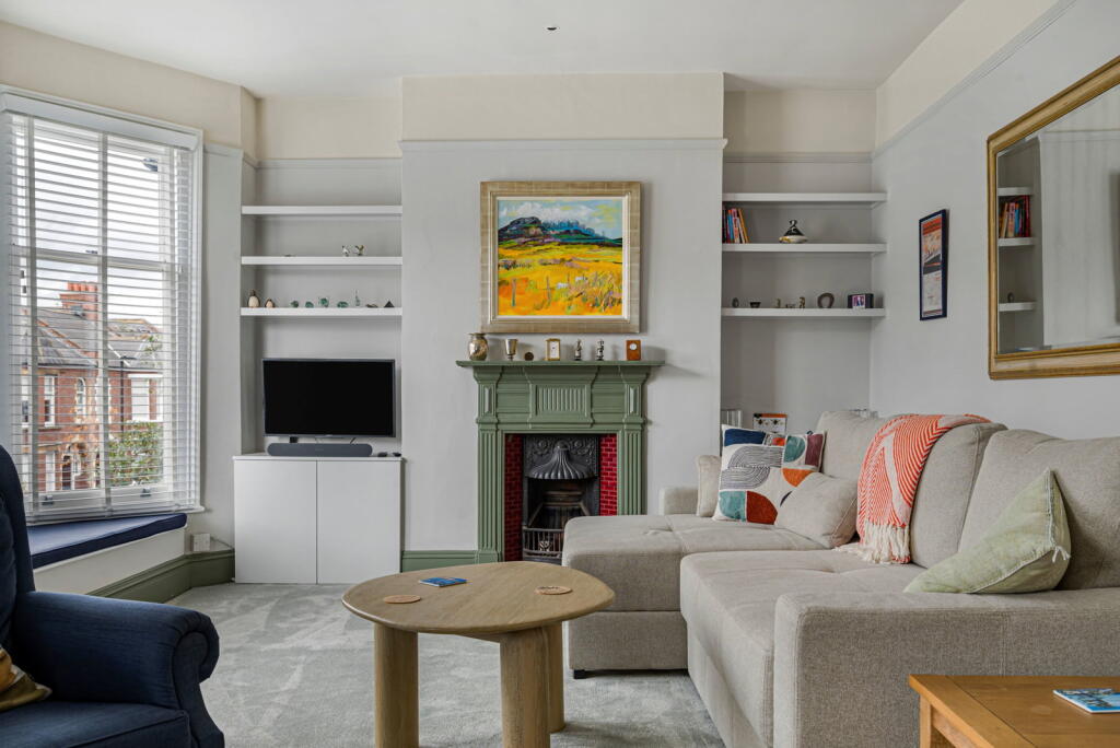 Apartment in London - More