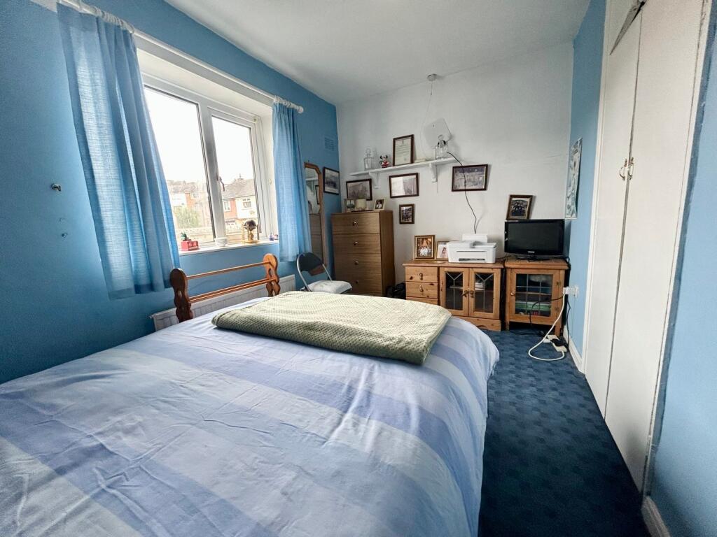 Staveley Road, Keighley, BD22 – další