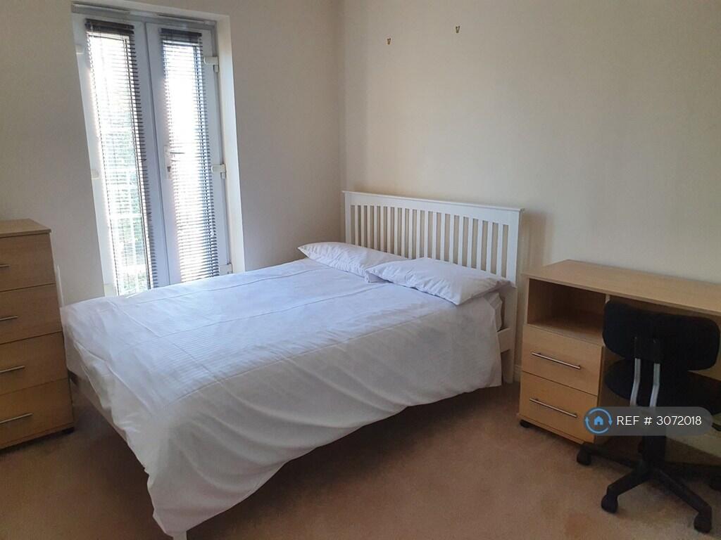 House in Exeter, St Leonards - More