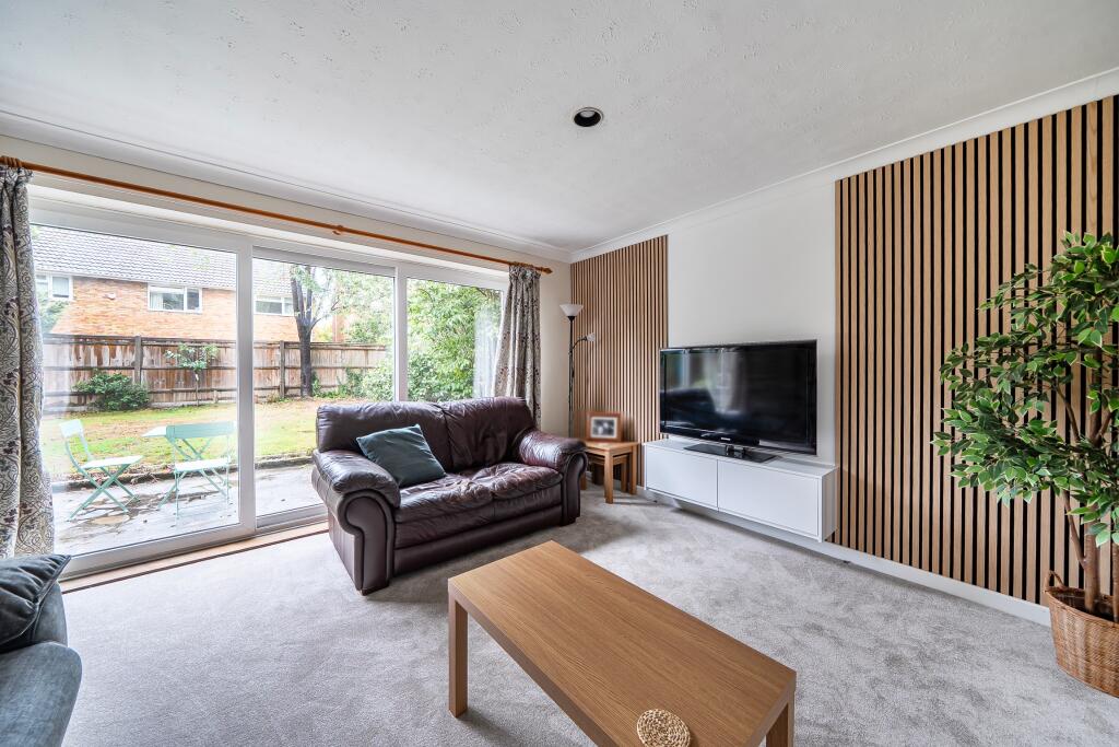 House in Woking, Surrey - View 2