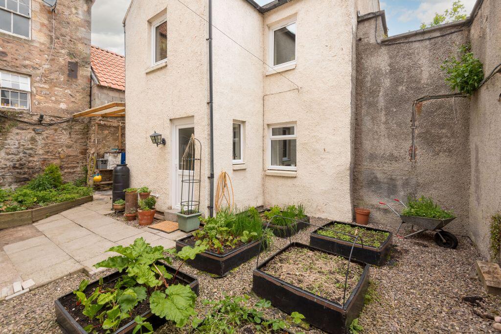 Main image of property: 32 Market Street, Haddington, EH41 3JE