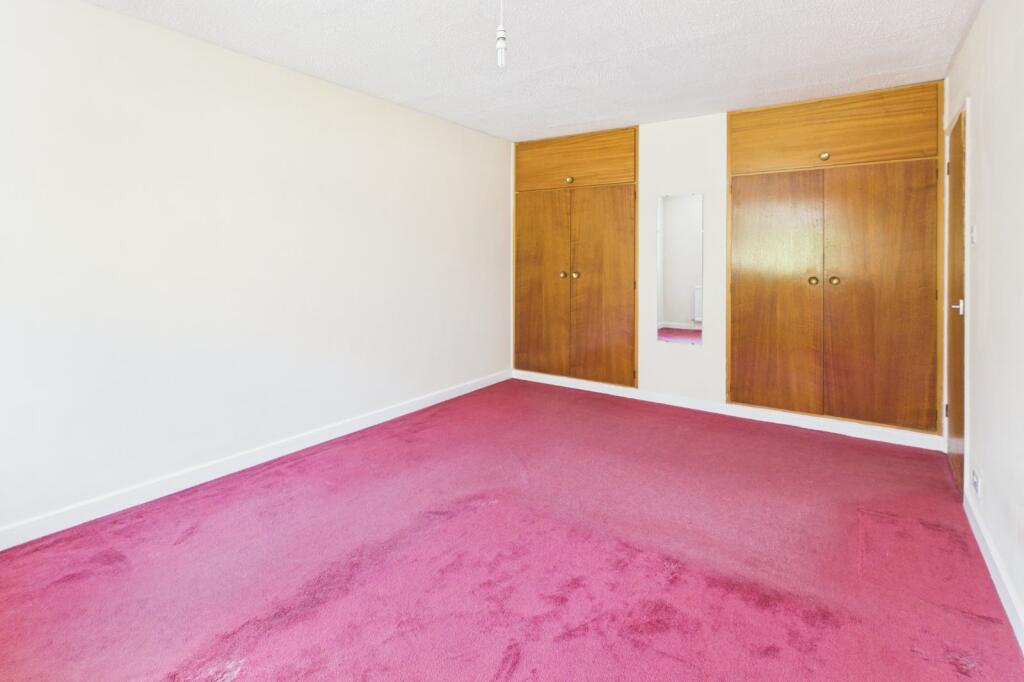 House in Bristol, Redcliffe Bay - More