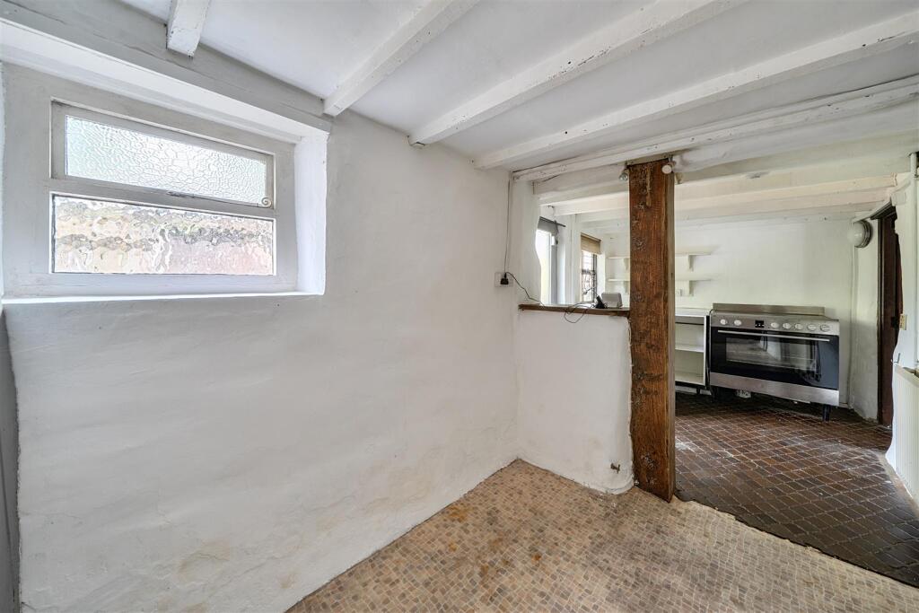 4, Station Road, Broadclyst, Exeter photo 4