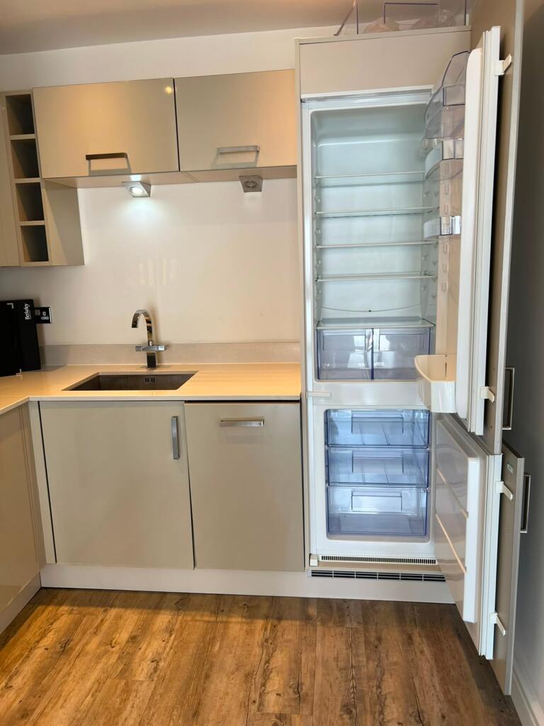 Apartment in Gillingham, Medway - View 5