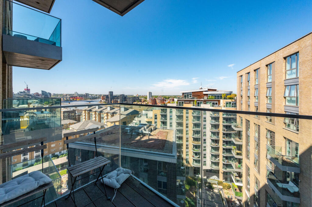 Apartment in London - View 5