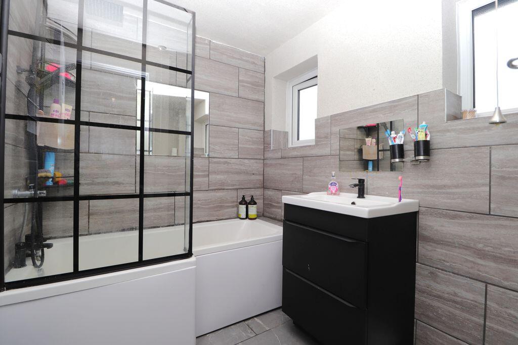 House in Stoke-on-Trent, Brindley Ford - More