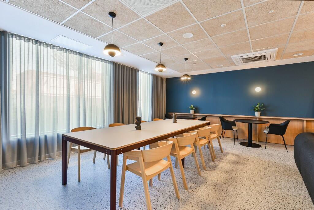 Apartment in Leeds, West Yorkshire - More