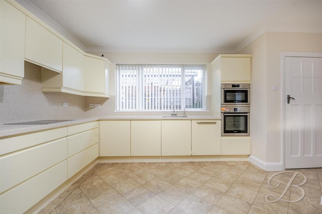 Marples Avenue, Mansfield Woodhouse, Mansfield photo 2