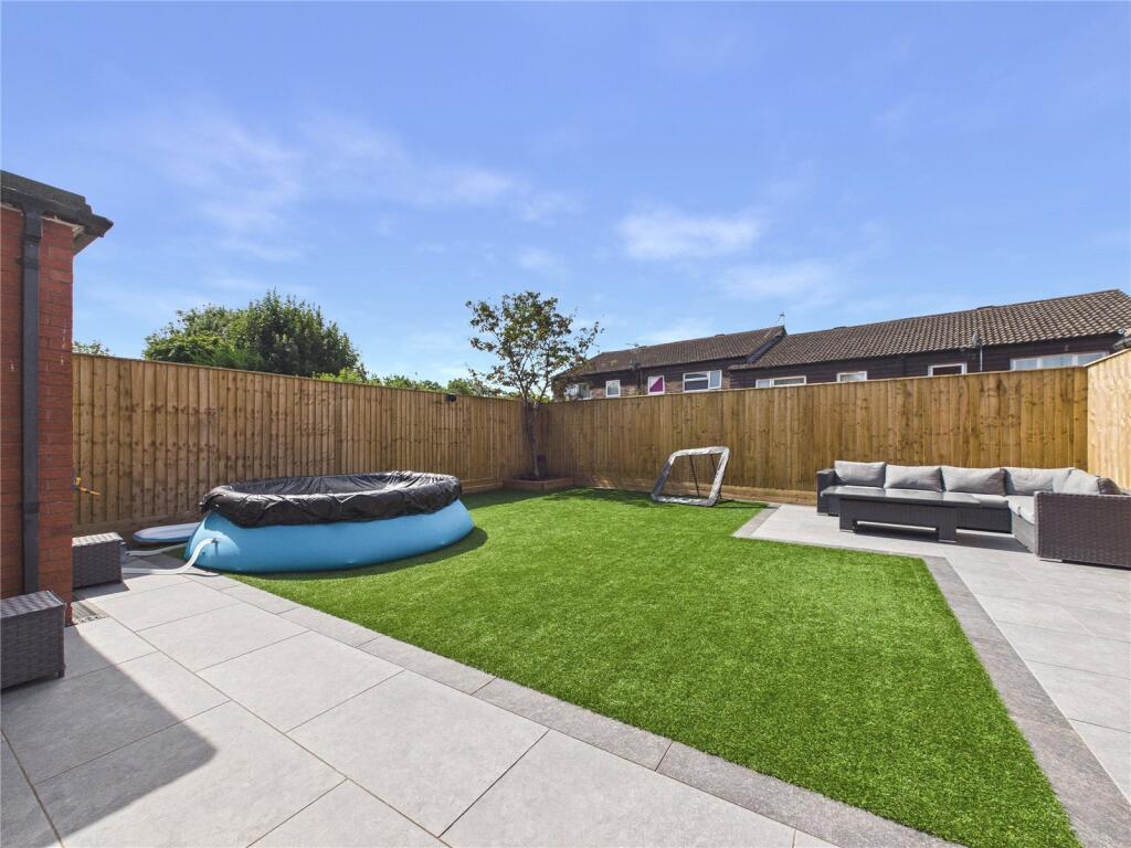 House in Worcester - View 2