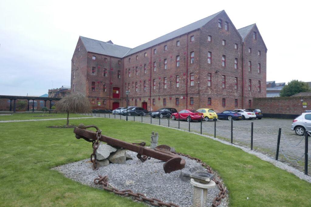 Flat 33, Lister Court, High Street, Hull, HU1 1NH