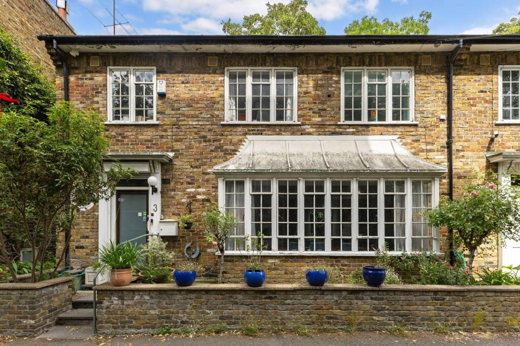 House in London - More